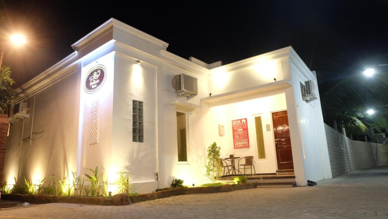 Sultan Guesthouse 图隆阿贡 外观 照片